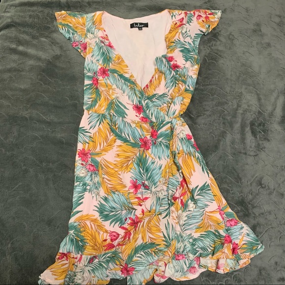Lulu’s | LIKE NEW | Baby Pink Floral Wrap Mini Dress | L - Picture 2 of 15